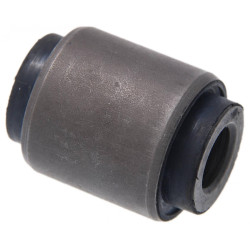 Rear knuckle bushing