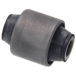 Rear knuckle bushing