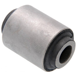 Rear knuckle upper bushing