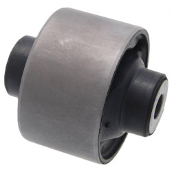 Rear rod bushing