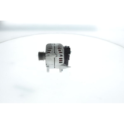 Alternator BOSCH 1986A00902 12V 140A