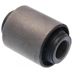Rear rod bushing