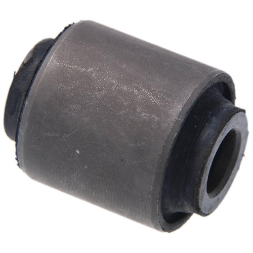 Rear knuckle bushing