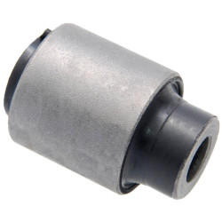 Rear rod bushing