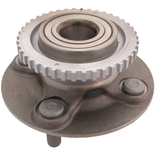 Rear wheel hub