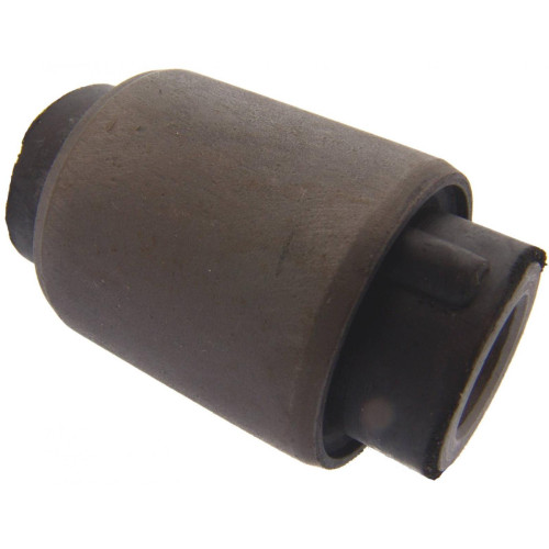 Rear arm bushing