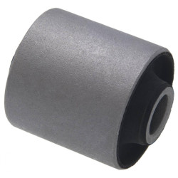 Rear rod bushing
