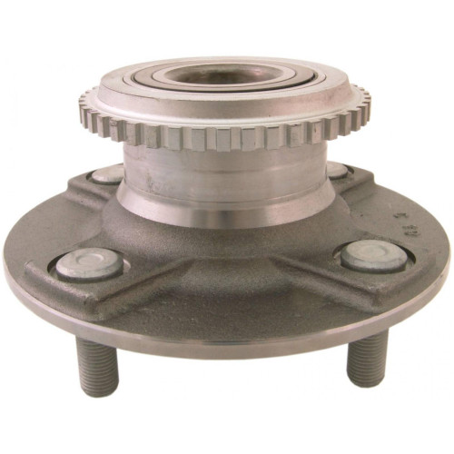 Rear wheel hub