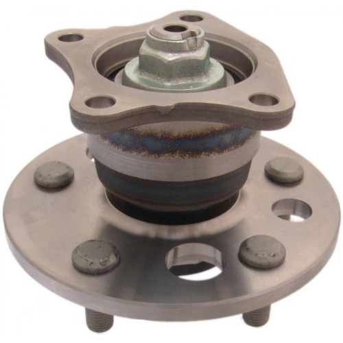 Rear wheel hub
