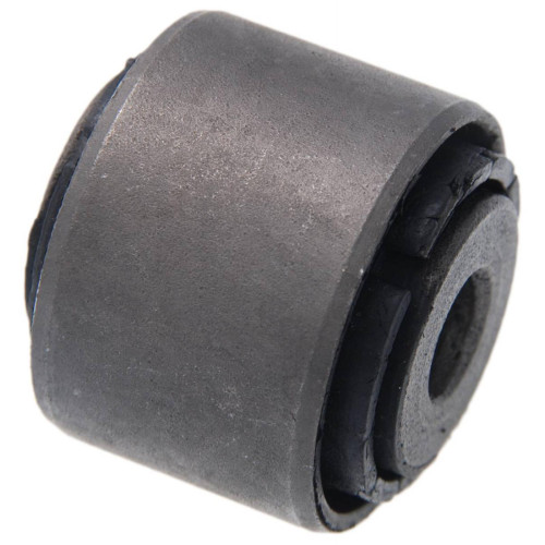 Rear rod bushing