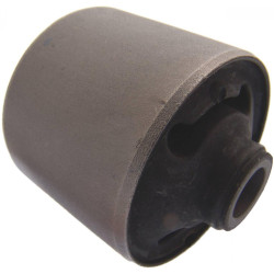 Front differential mount bushing
