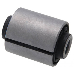Rear knuckle bushing