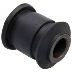 Rear rod bushing