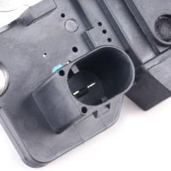 Bosch Alternator Regulator 1986AE0131 - Premium Engineering for Performance